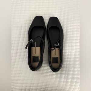 Dolce Vita Reyes Ballet Flat